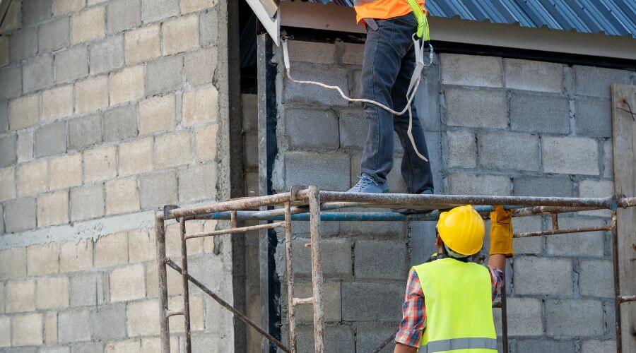 Professional residential roofers in Monarch, MT